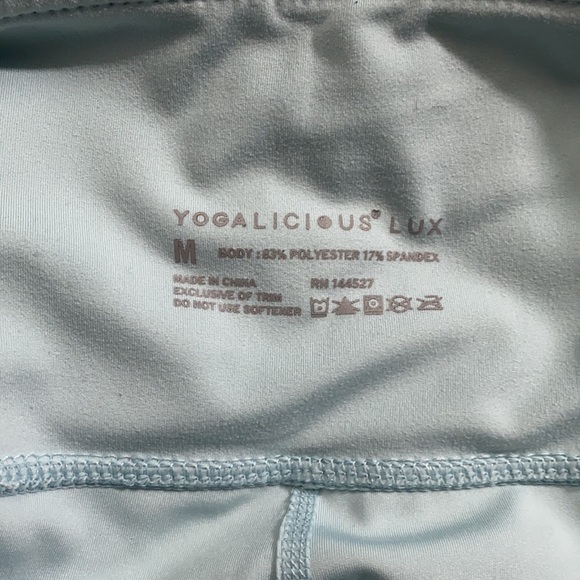 Yogalicious Baby Blue Leggings Size M 7/8 length - Picture 7 of 7